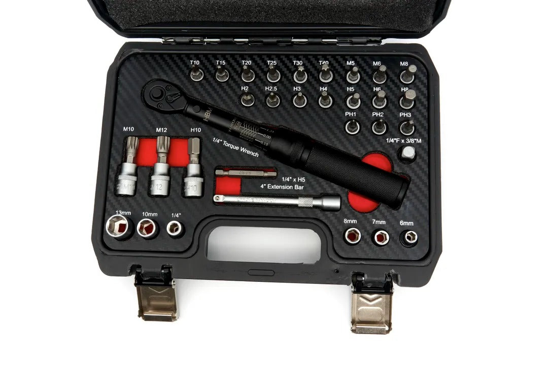 TRUSA CHEIE DINAMOMETRICA 1/4'' DE PRECIZIE 2-20NM 32 PIESE HBM