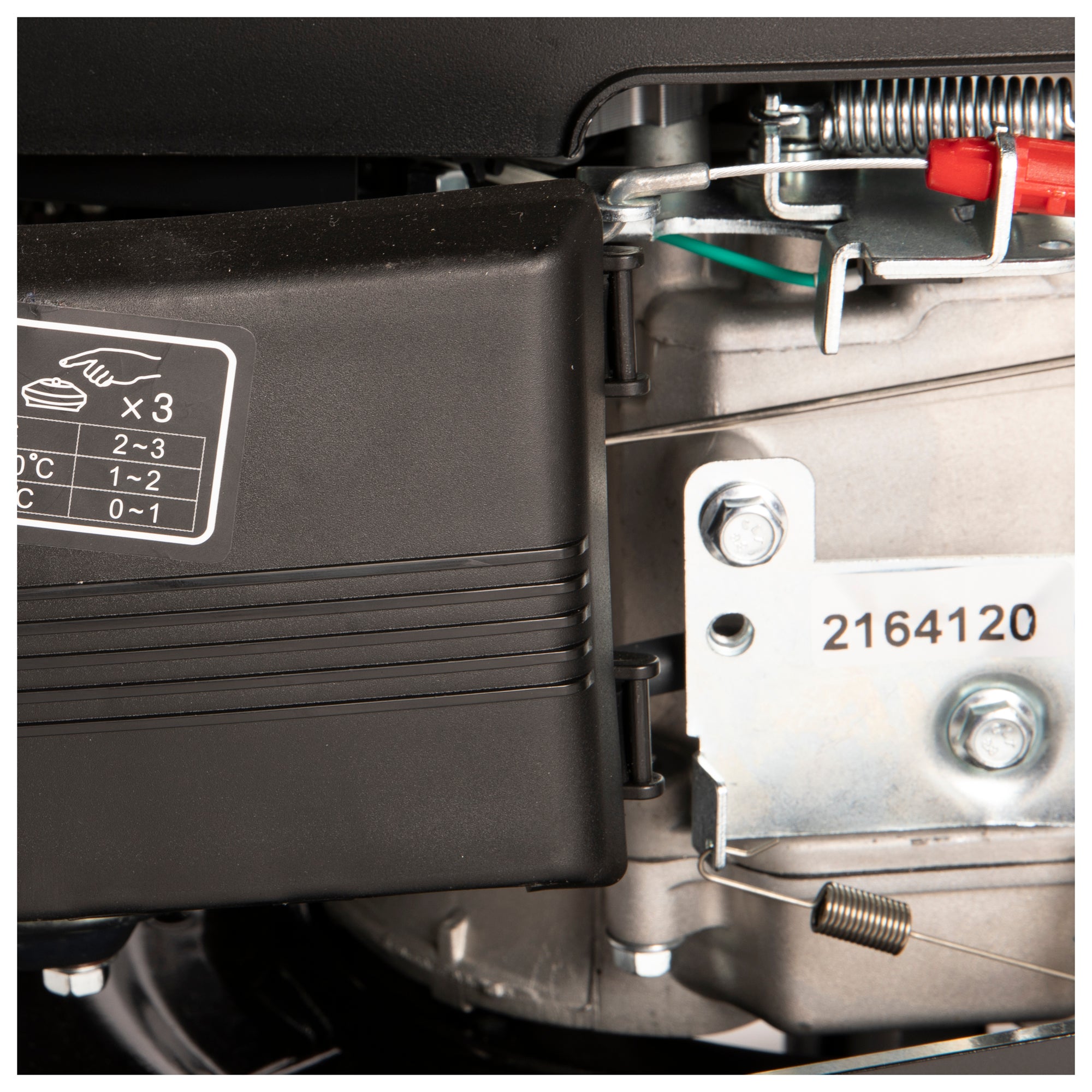 MASINA DE TUNS IARBA GAZON PE BENZINA 146CC 43CM