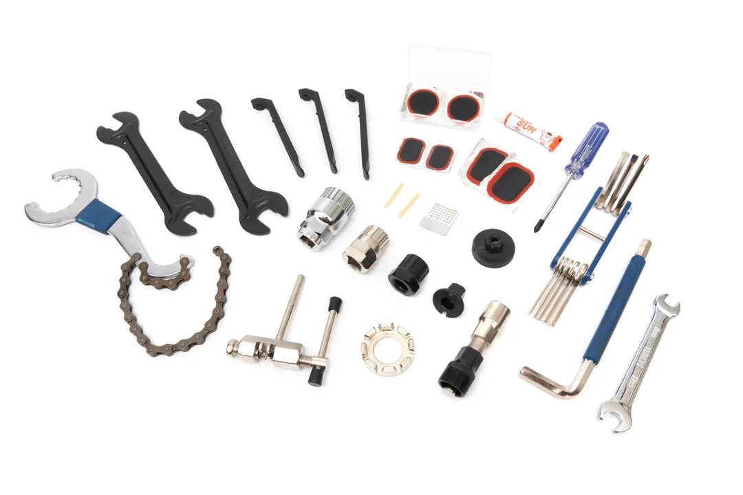 TRUSA DE SCULE PENTRU REPARAT BICICLETE 18 PIESE HBM