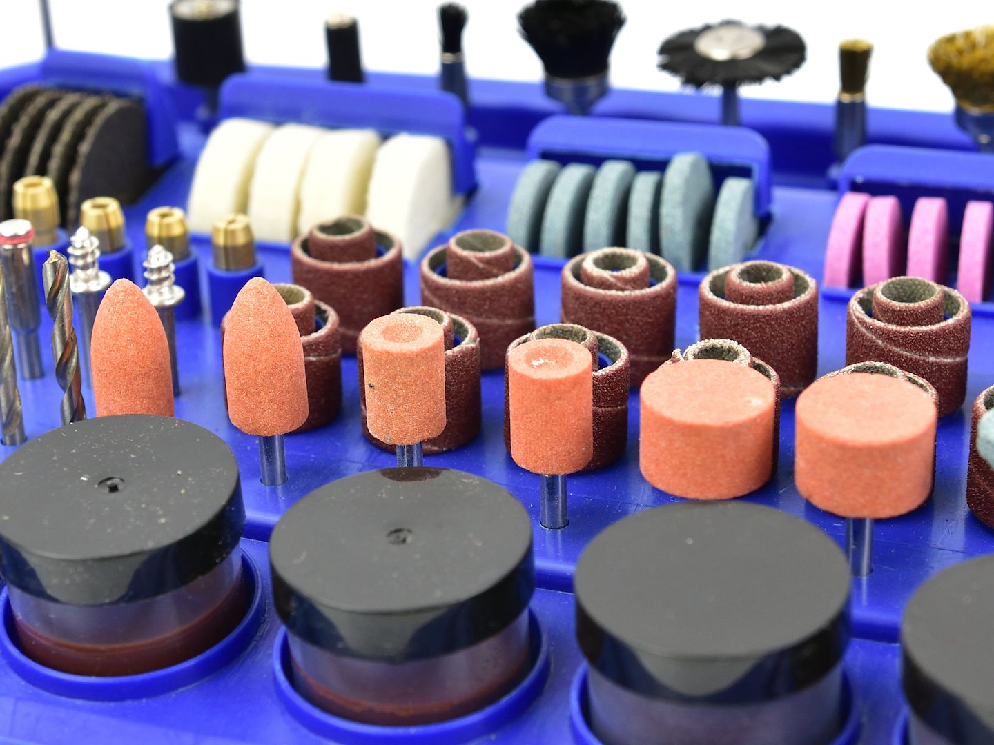 SET MINI POLIZOR CU ACCESORII 222 PIESE 220V GEKO