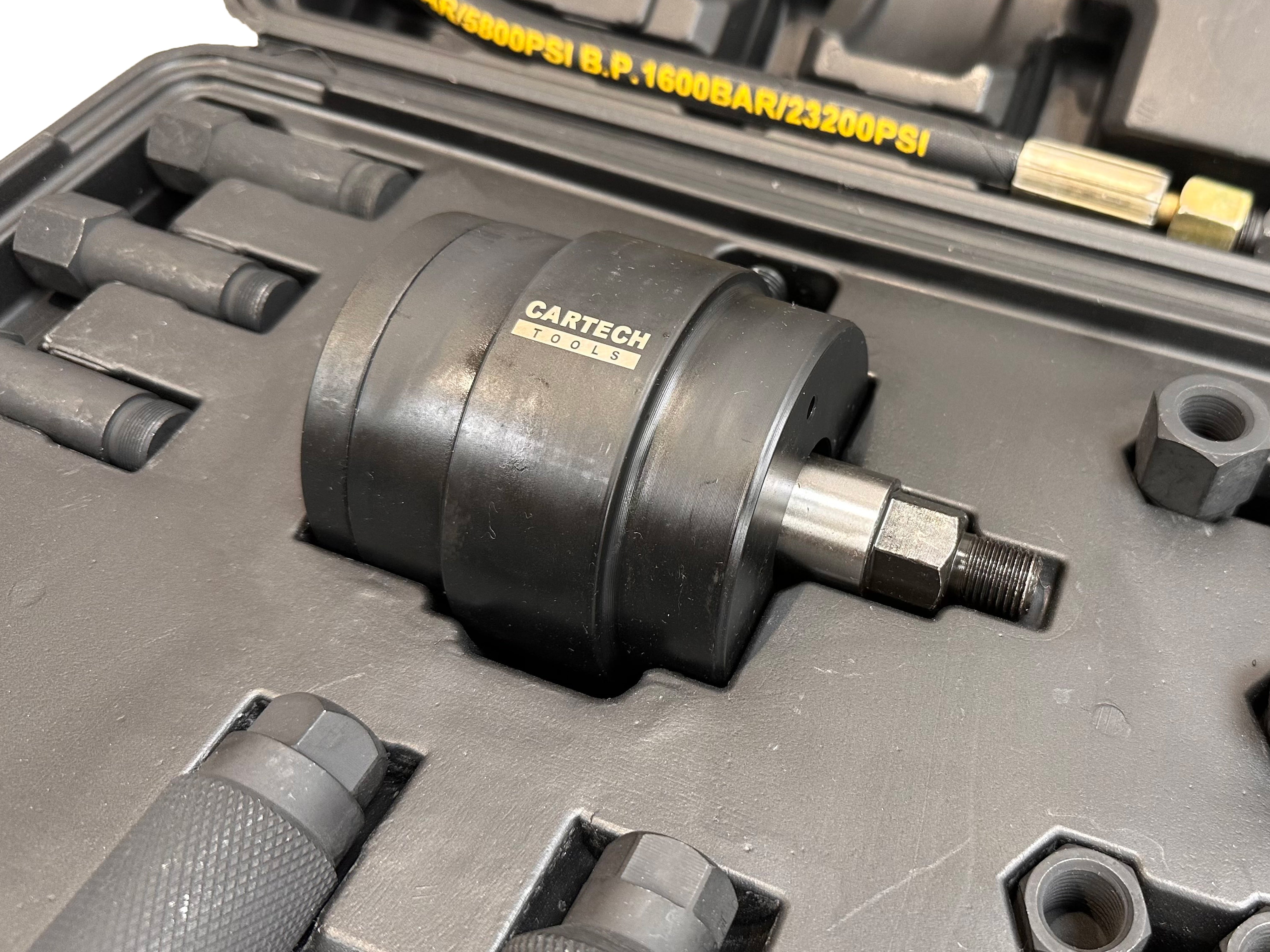 TRUSA PRESA EXTRACTOR PNEUMATIC PENTRU INJECTOARE FORTA 1000 NM 21 PIESE BOSCH DELPHI DENSO SIEMENS