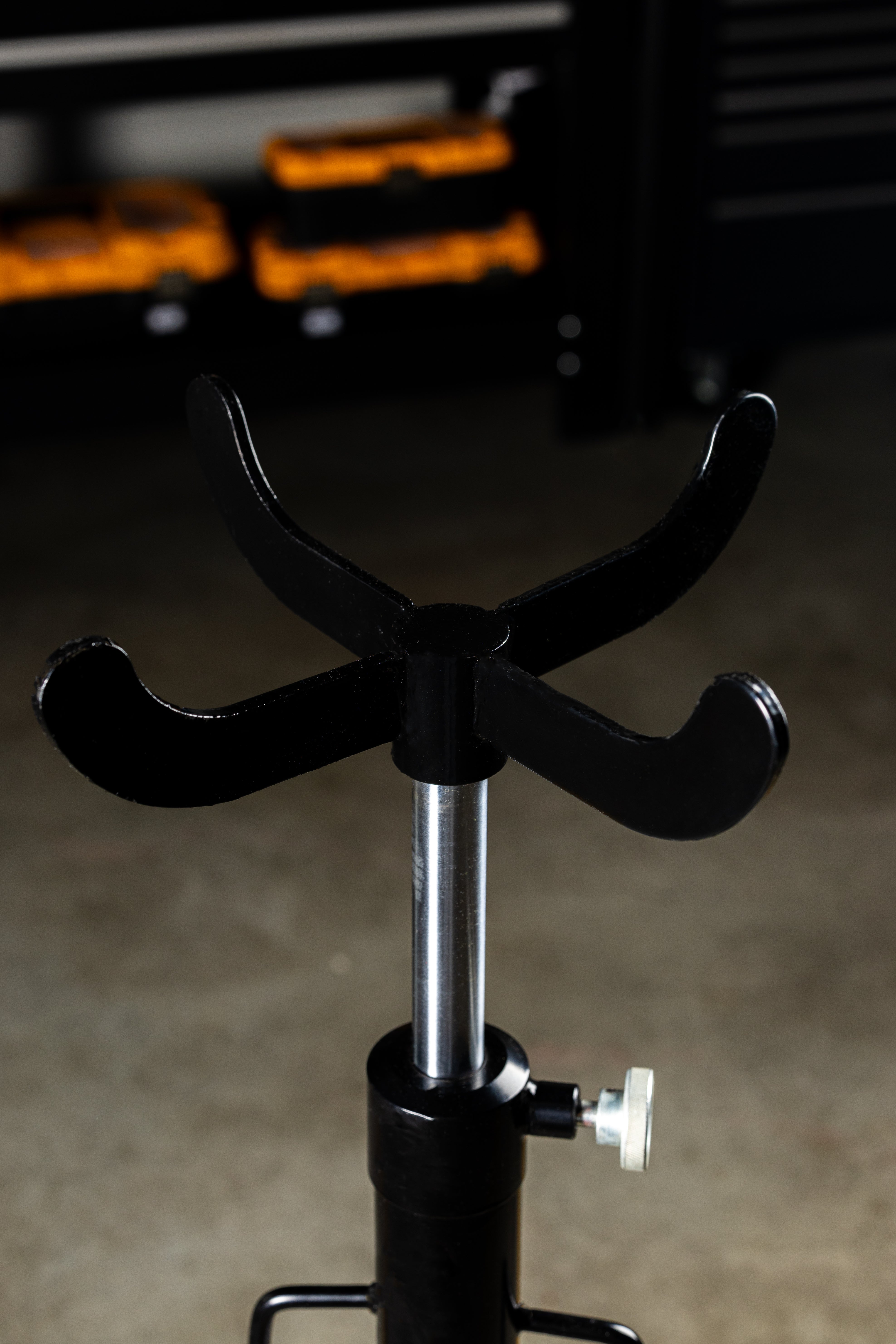 CRIC SUPORT HIDRAULIC PENTRU CUTIE VITEZE SI MOTOR 500KG HBM MACHINES OLANDA