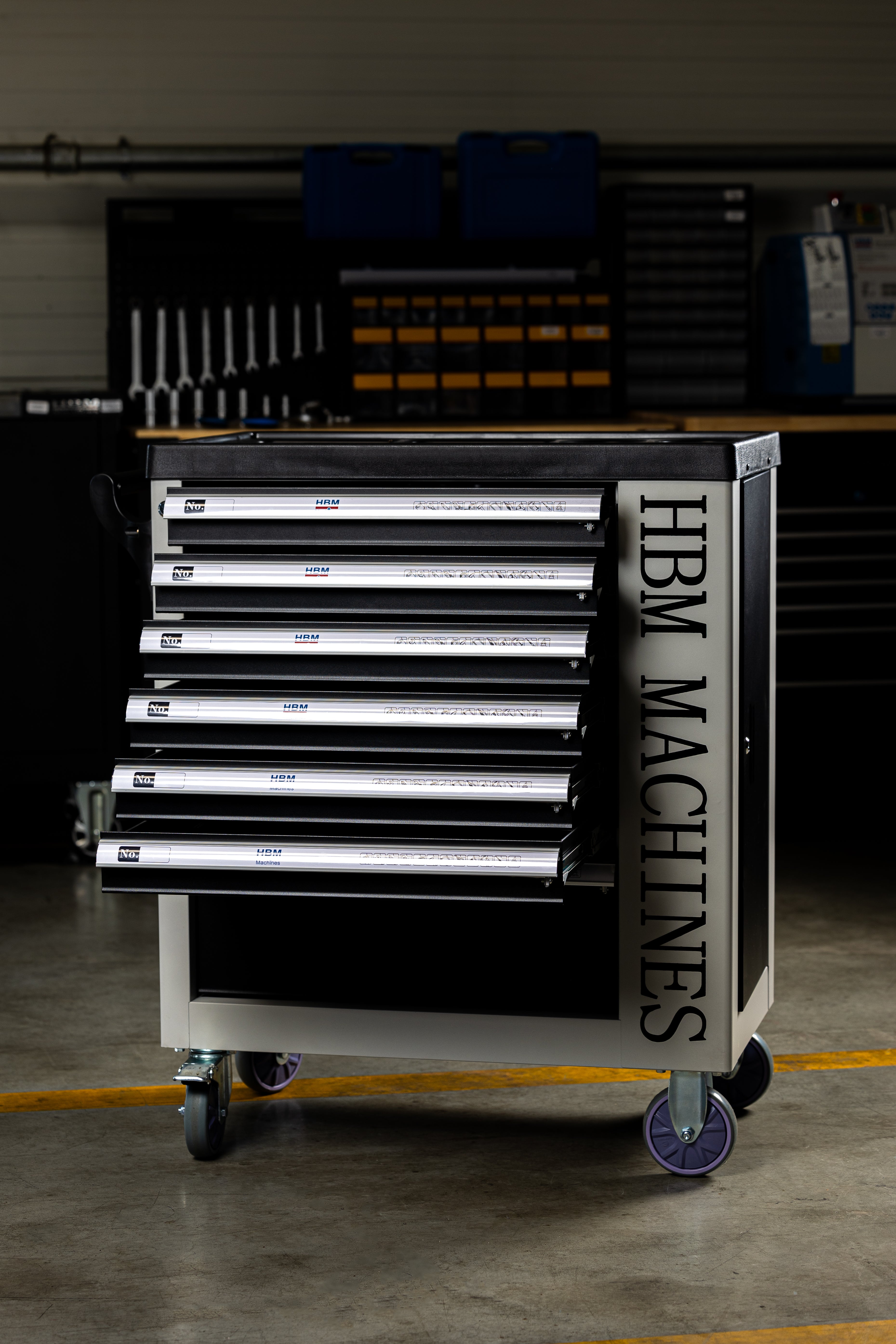 DULAP SCULE PROFESIONAL HBM CU 7 SERTARE, 245 PIESE, 6 MODULE CARBON – OLANDA, PREMIUM