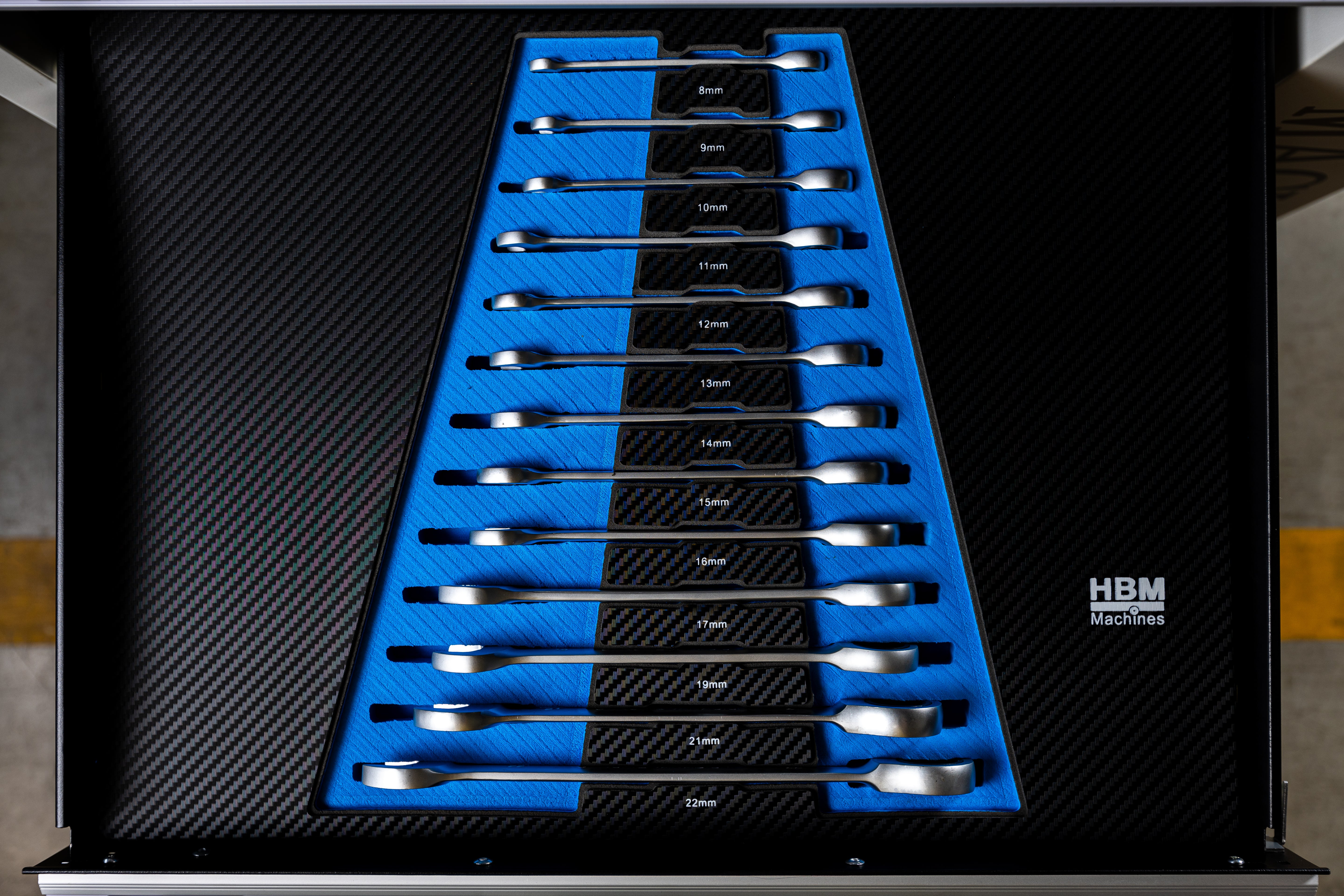 DULAP SCULE PROFESIONAL HBM CU 7 SERTARE, 245 PIESE, 6 MODULE CARBON – OLANDA, PREMIUM