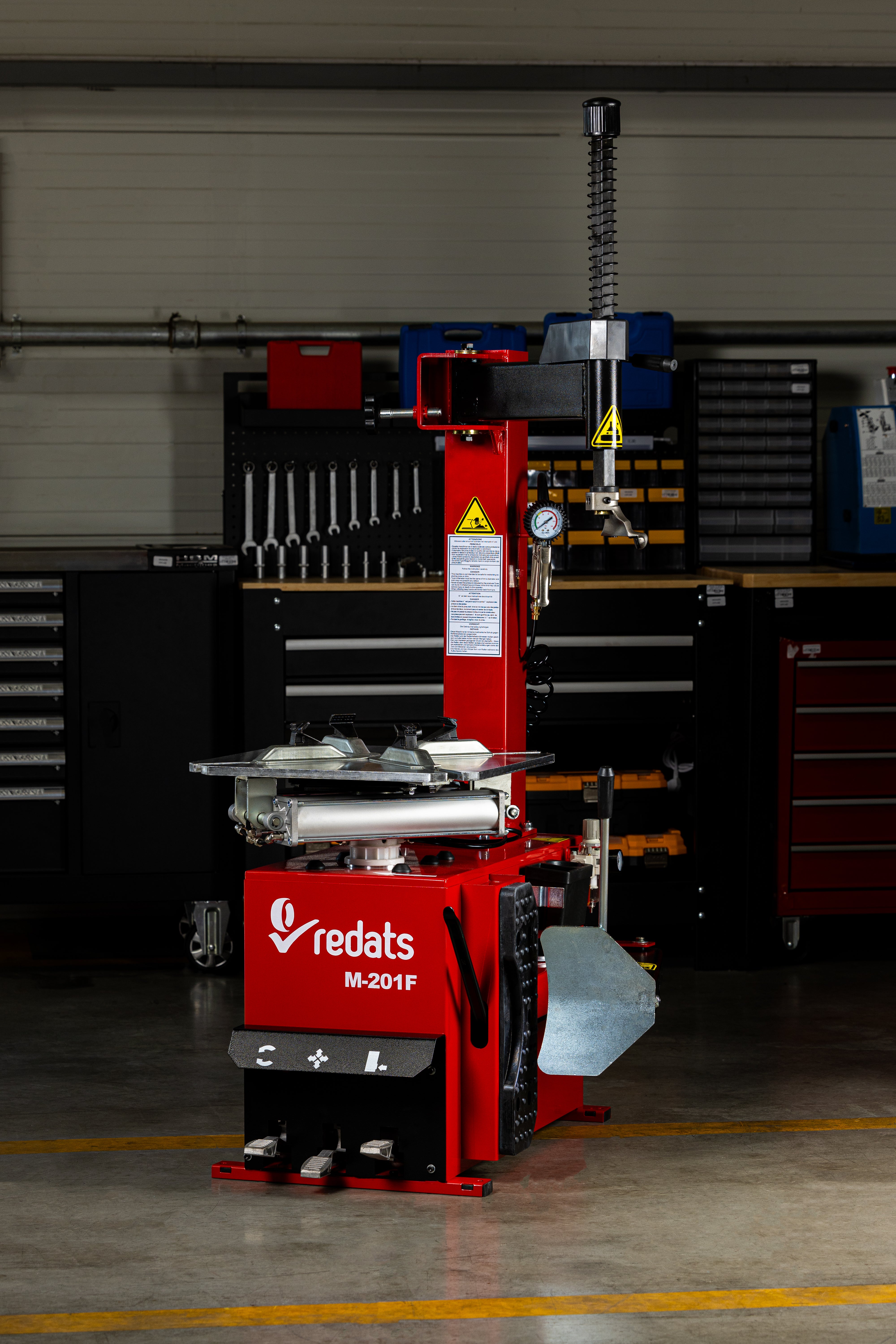 MASINA DEJANTAT SEMI-AUTOMATA ROTI AUTOTURISME 24'' 230V M-201 REDATS POLONIA