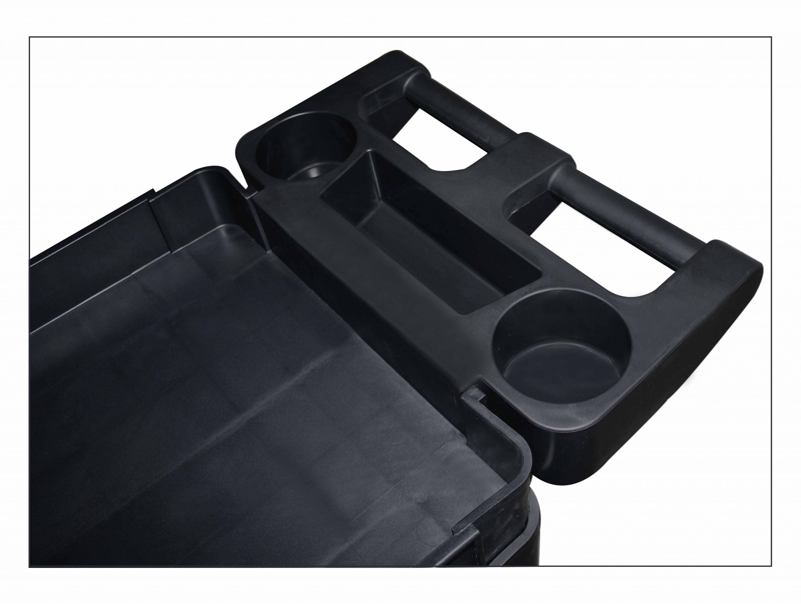 Carucior mobil pentru scule, plastic rezistent, 3 rafturi, 250 kg, cu manere si roti pivotante , dimensiuni 69.5×41×90.5 cm