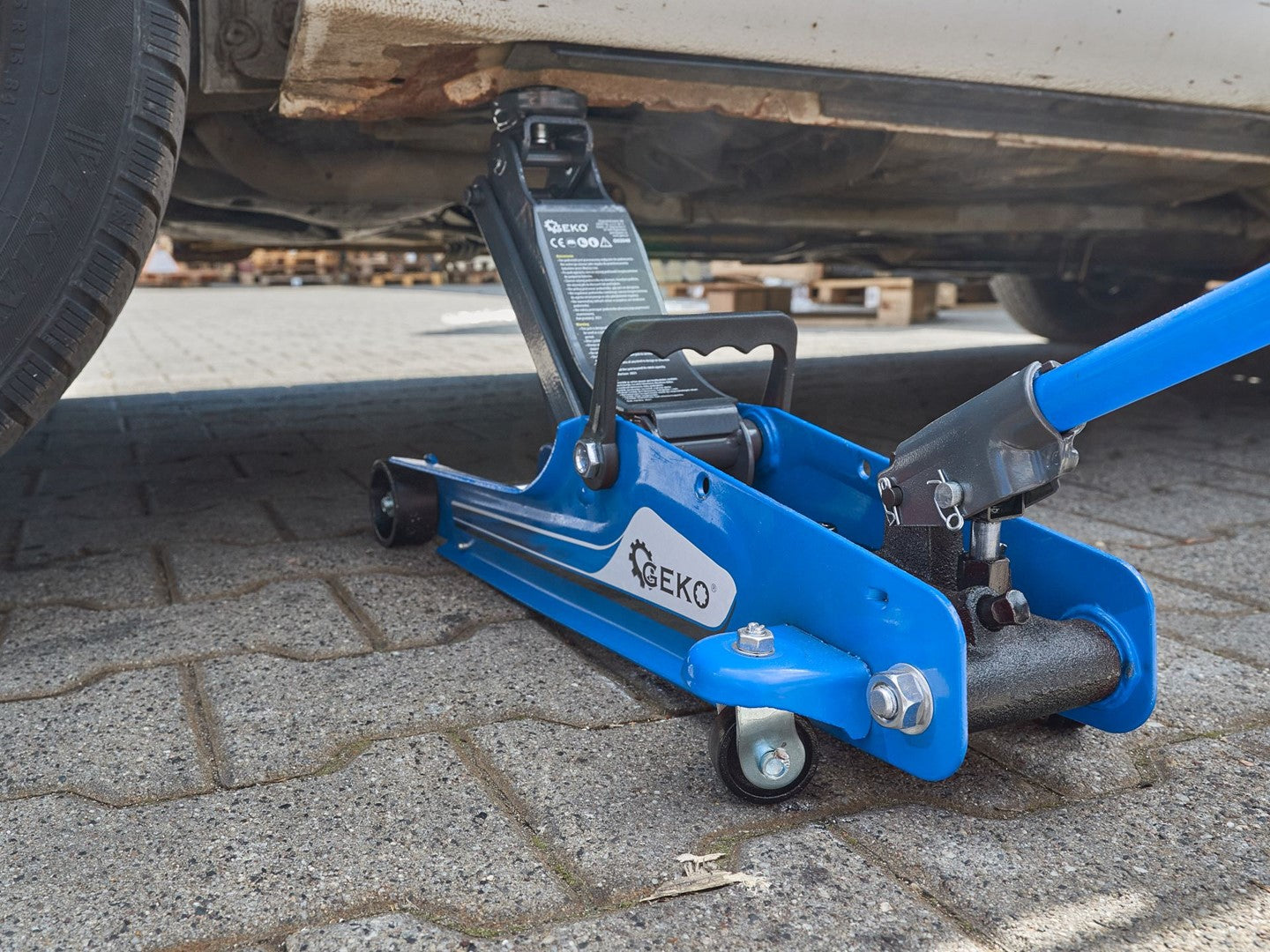 Cric hidraulic tip crocodil talie joasa 2.5T GEKO