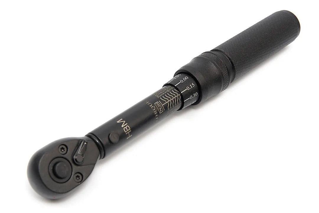 TRUSA CHEIE DINAMOMETRICA 1/4'' DE PRECIZIE 2-20NM 32 PIESE HBM