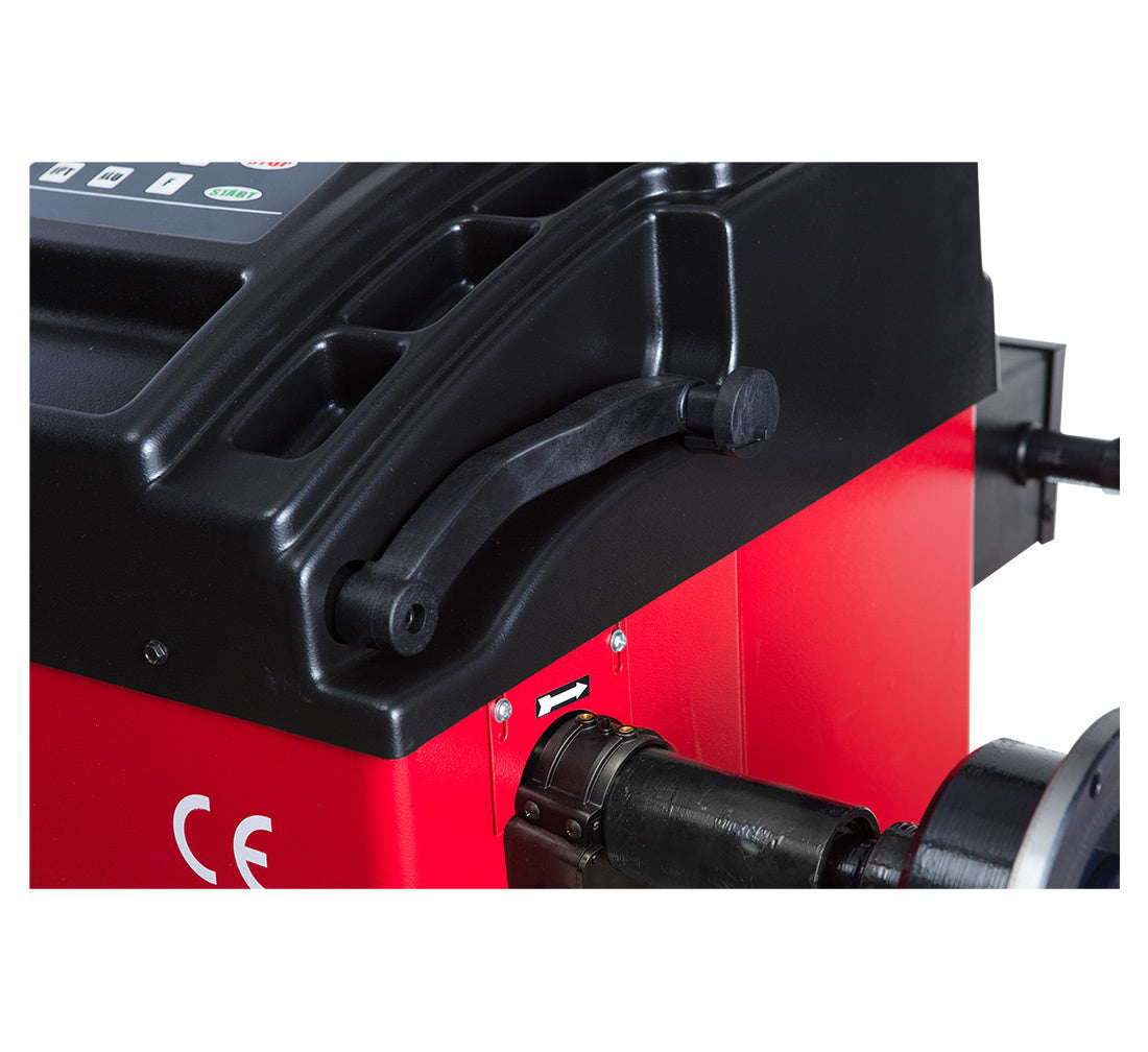 MASINA DE ECHILIBRAT AUTOMATA CU PEDALA PENTRU ROTI AUTORUSME 24" REDATS POLONIA