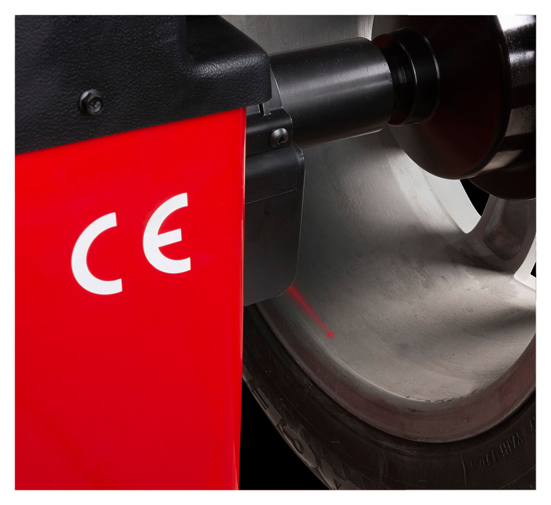 MASINA DE ECHILIBRAT AUTOMATA CU PEDALA PENTRU ROTI AUTORUSME 24" REDATS POLONIA