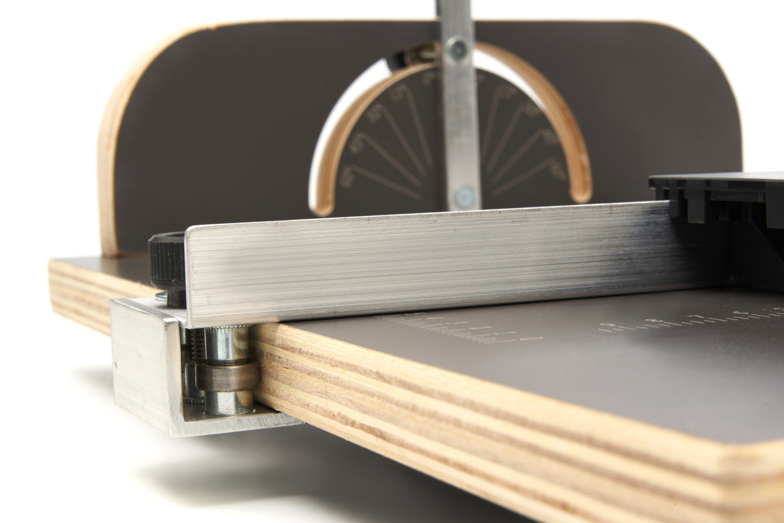 APARAT DE TAIAT POLISTIREN 18W HBM