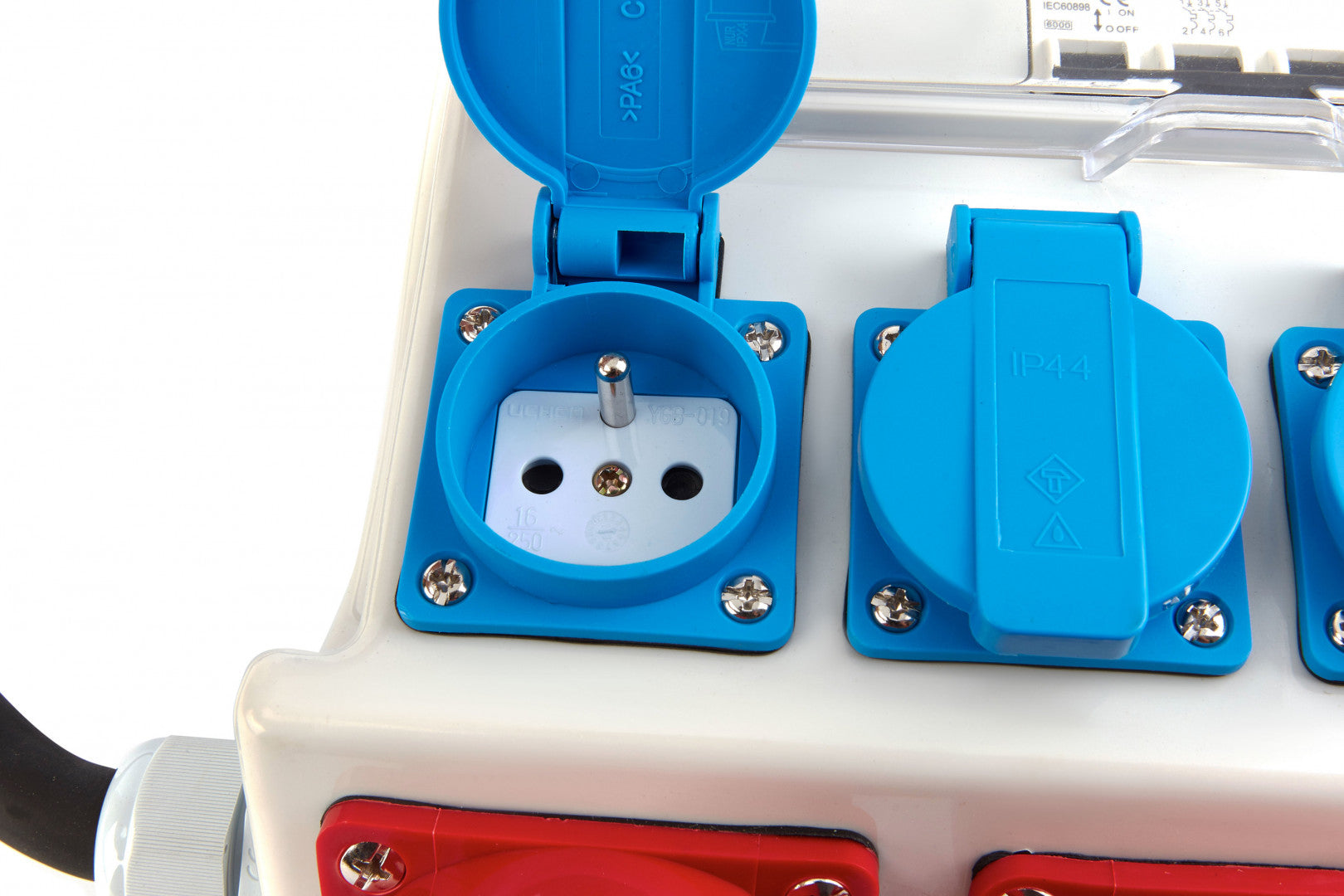 CUTIE DE DISTRIBUTIE+PROTECTIE PORTABILA 3X400V 4X230V IP44