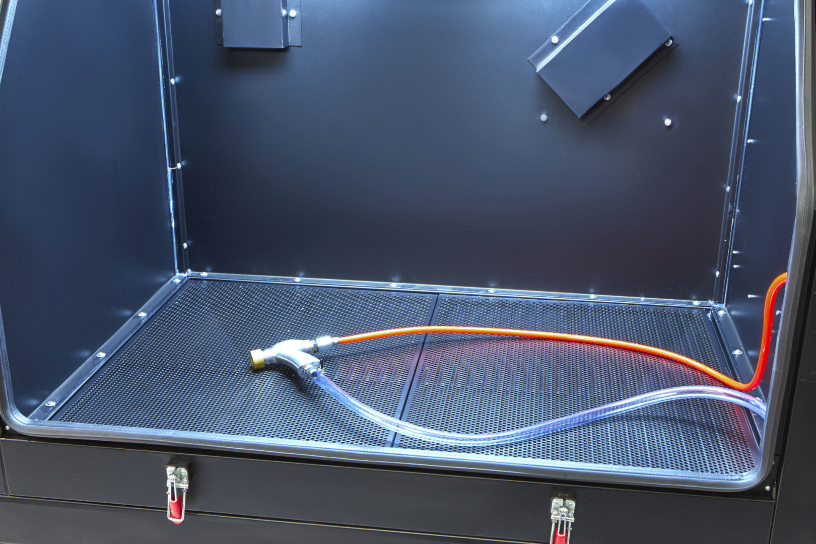 DULAP/CABINA DE SABLAT CU ASPIRATOR SBC 990