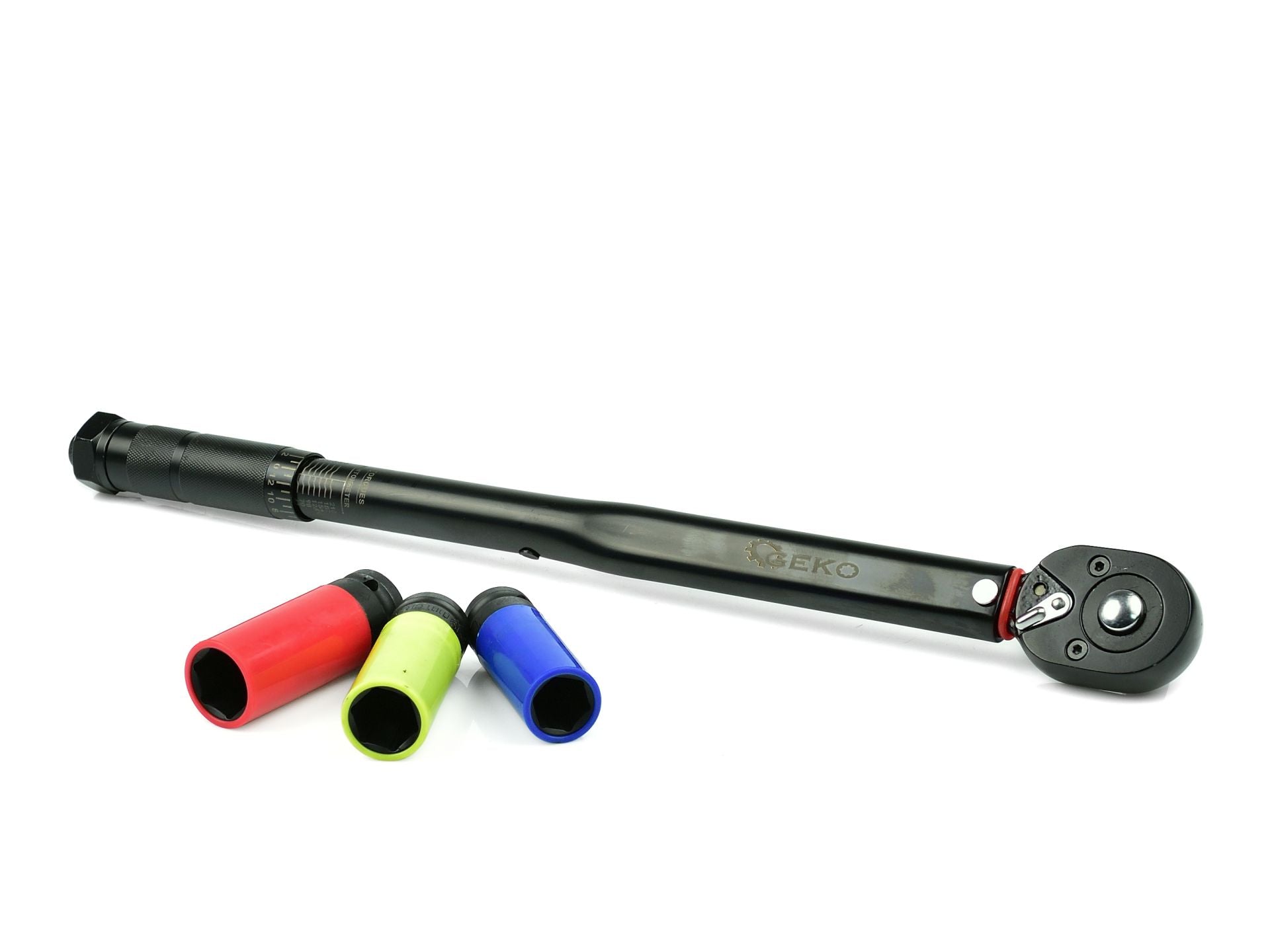 Cheie dinamometrica 1/2 28-210NM cu set tubulare cu protectie pentru jante aliaj