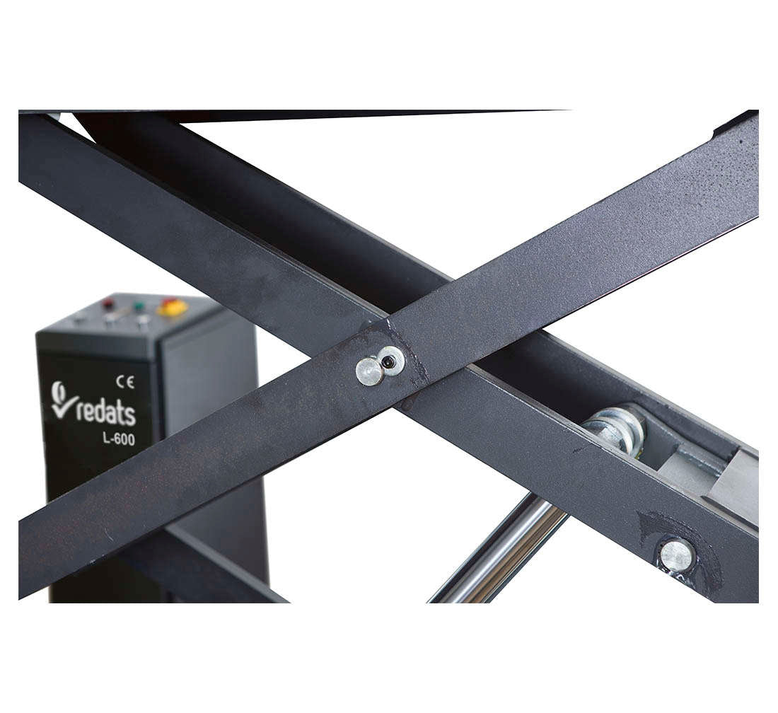 Elevator vulcanizare tip foarfeca talie joasa 3T 380V