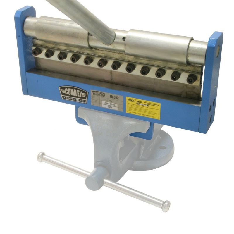 MASINA MOBILA DE PRELUCRAT TABLA CU MANER 300MM