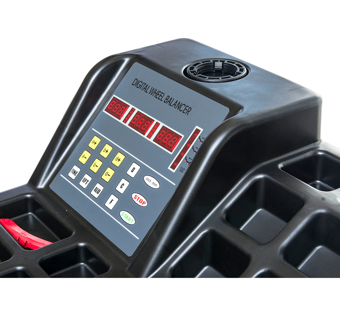 MASINA DE ECHILIBRAT AUTOMATA PENTRU ROTI AUTOTURISME 24" DISPLAY LED REDATS POLONIA