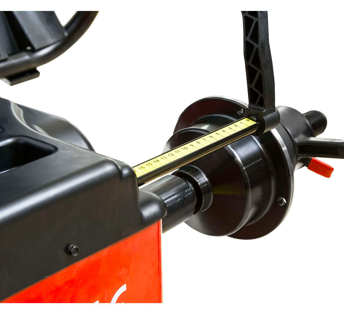 MASINA DE ECHILIBRAT AUTOMATA PENTRU ROTI AUTOTURISME 24" DISPLAY LED REDATS POLONIA