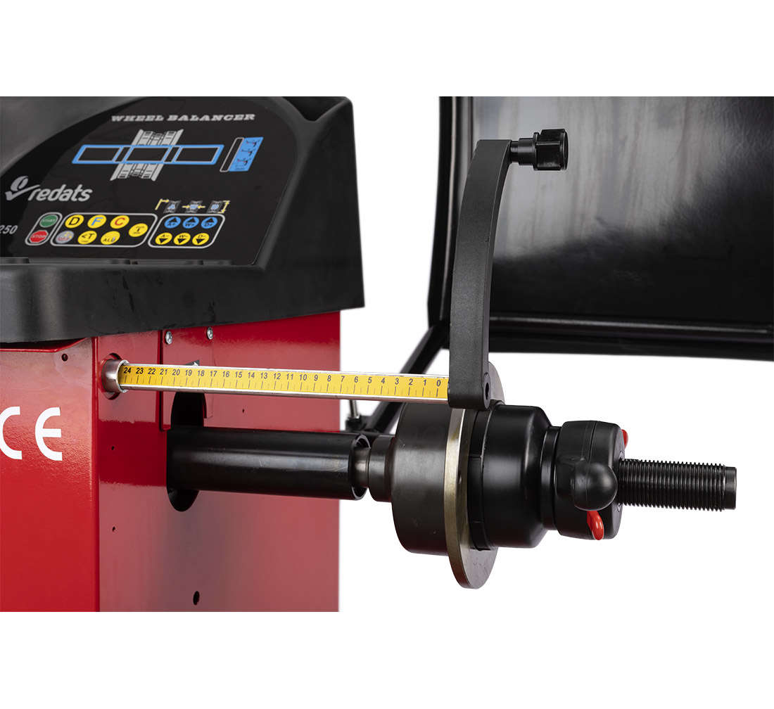 MASINA DE ECHILIBRAT AUTOMATA PENTRU ROTI AUTOTURISME 22 INCH REDATS POLONIA