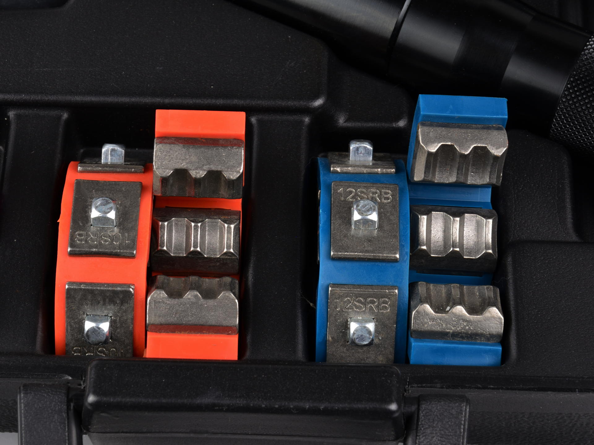 CLESTE A/C HIDRAULIC PENTRU SERTIZAT CABLURI