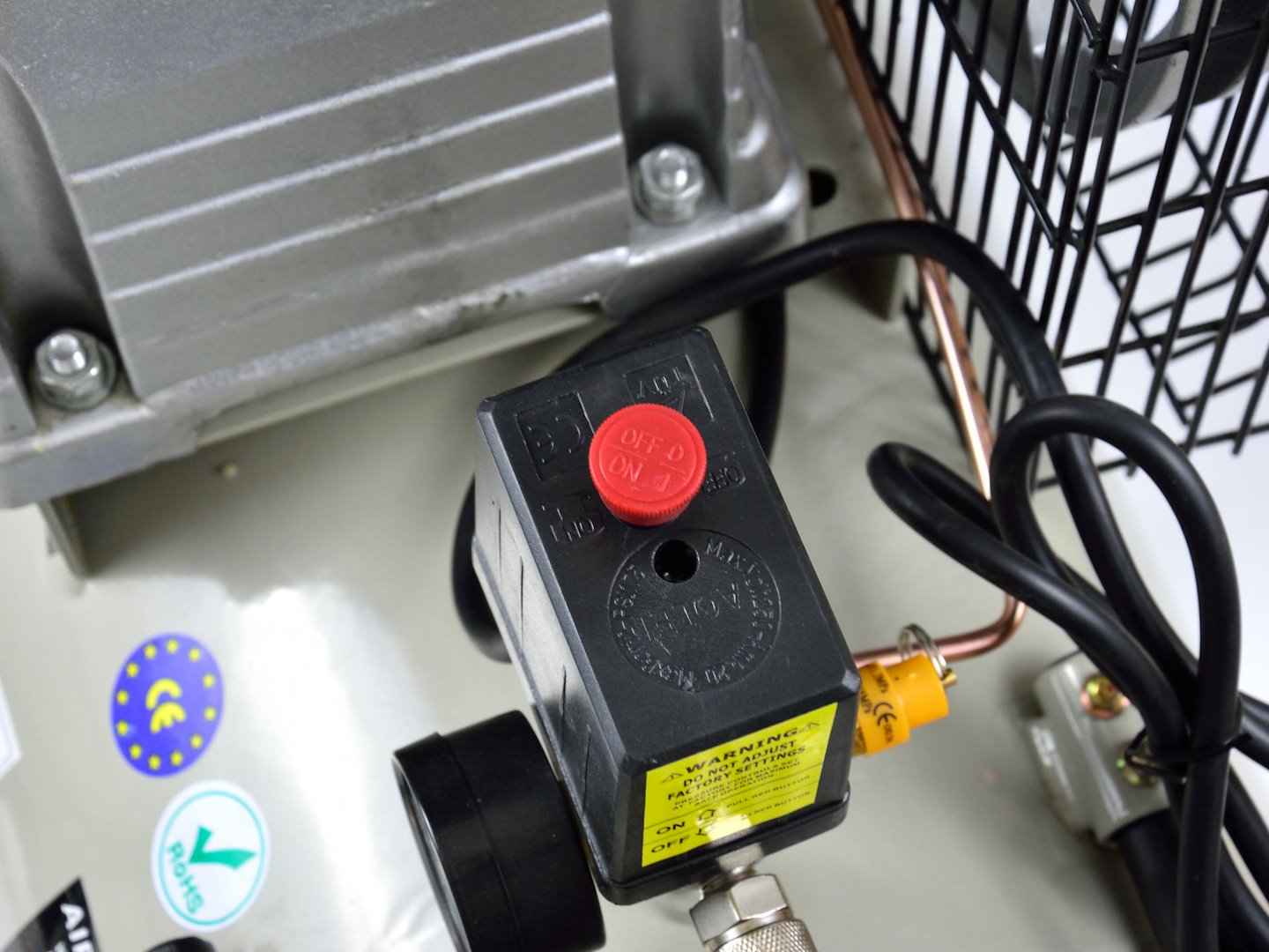 Compresor aer 100l 420l/min 220V GEKO