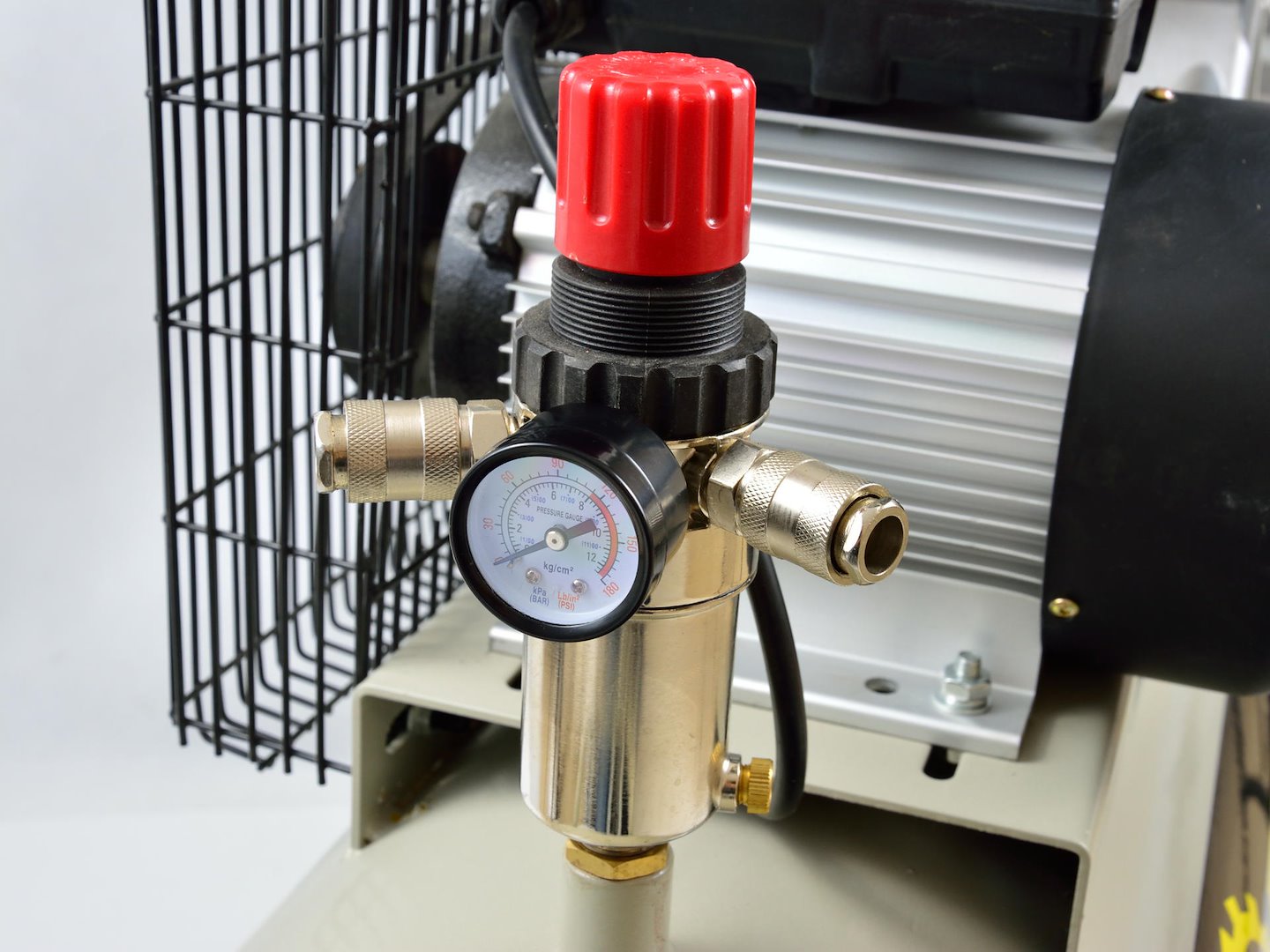 Compresor aer 100l 420l/min 220V GEKO