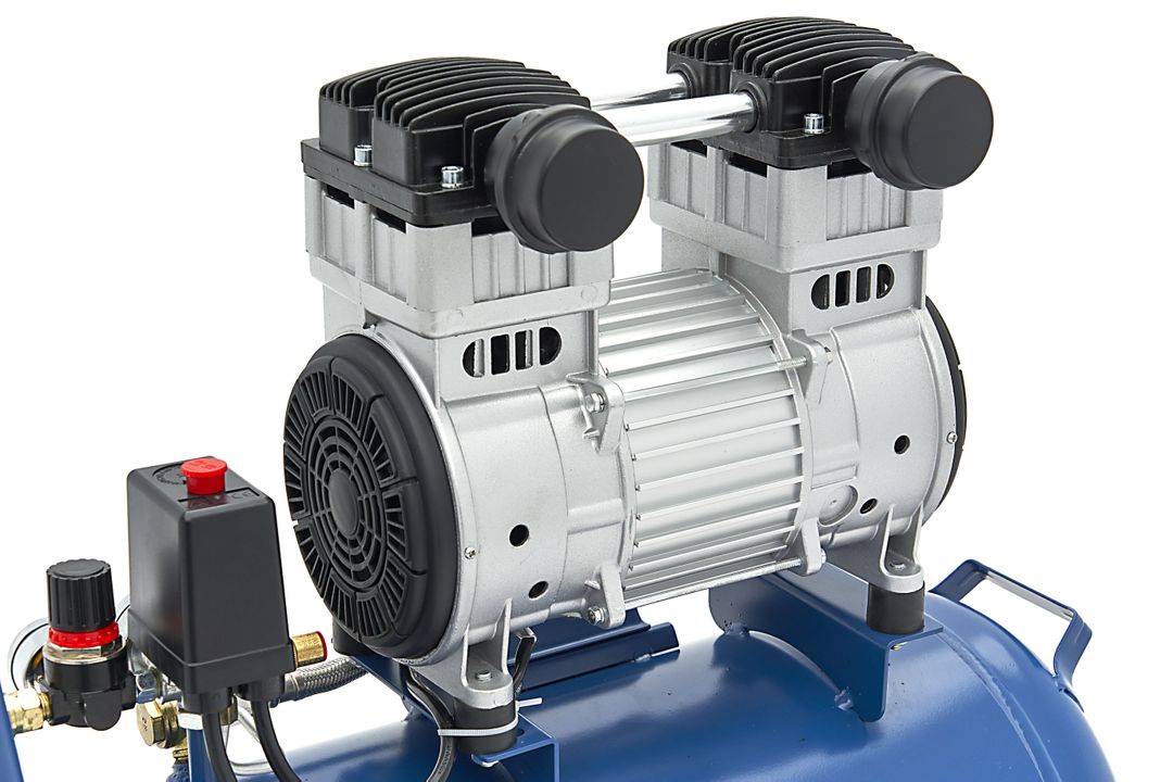 Compresor silentios zgomot redus fara ulei 50l 1500W HBM