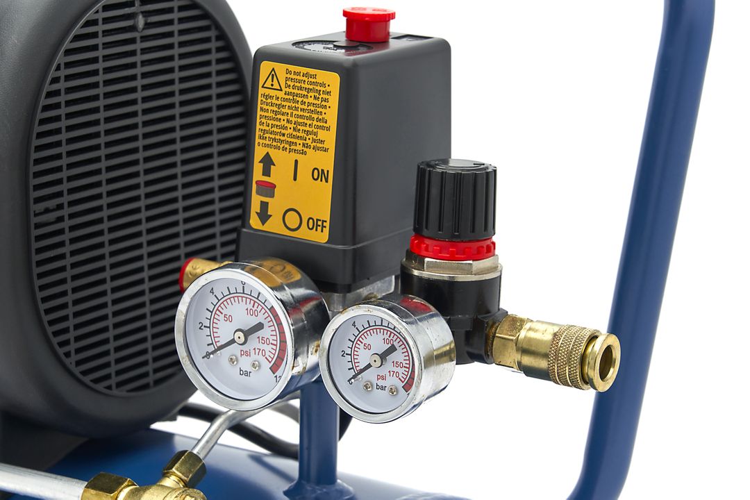COMPRESOR AER  24L HBM MACHINES