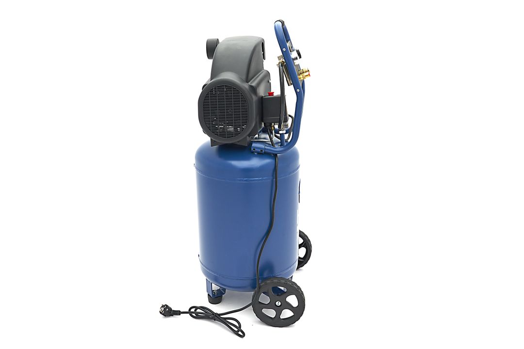 COMPRESOR AER VERTICAL CU ANGRENARE DIRECTA 50L HBM