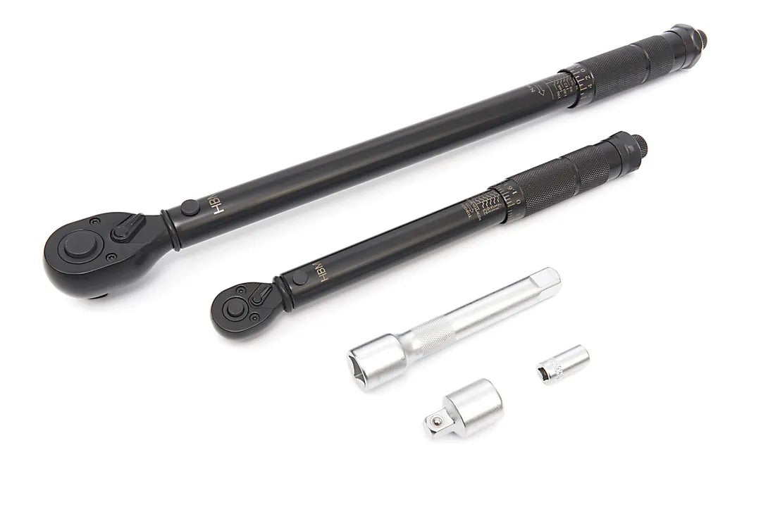 Set chei dinamometrice HBM OLANDA 5 piese, 1/4” (5–25 NM) și 1/2” (28–210 NM), cu prelungitor 125 mm și adaptor
