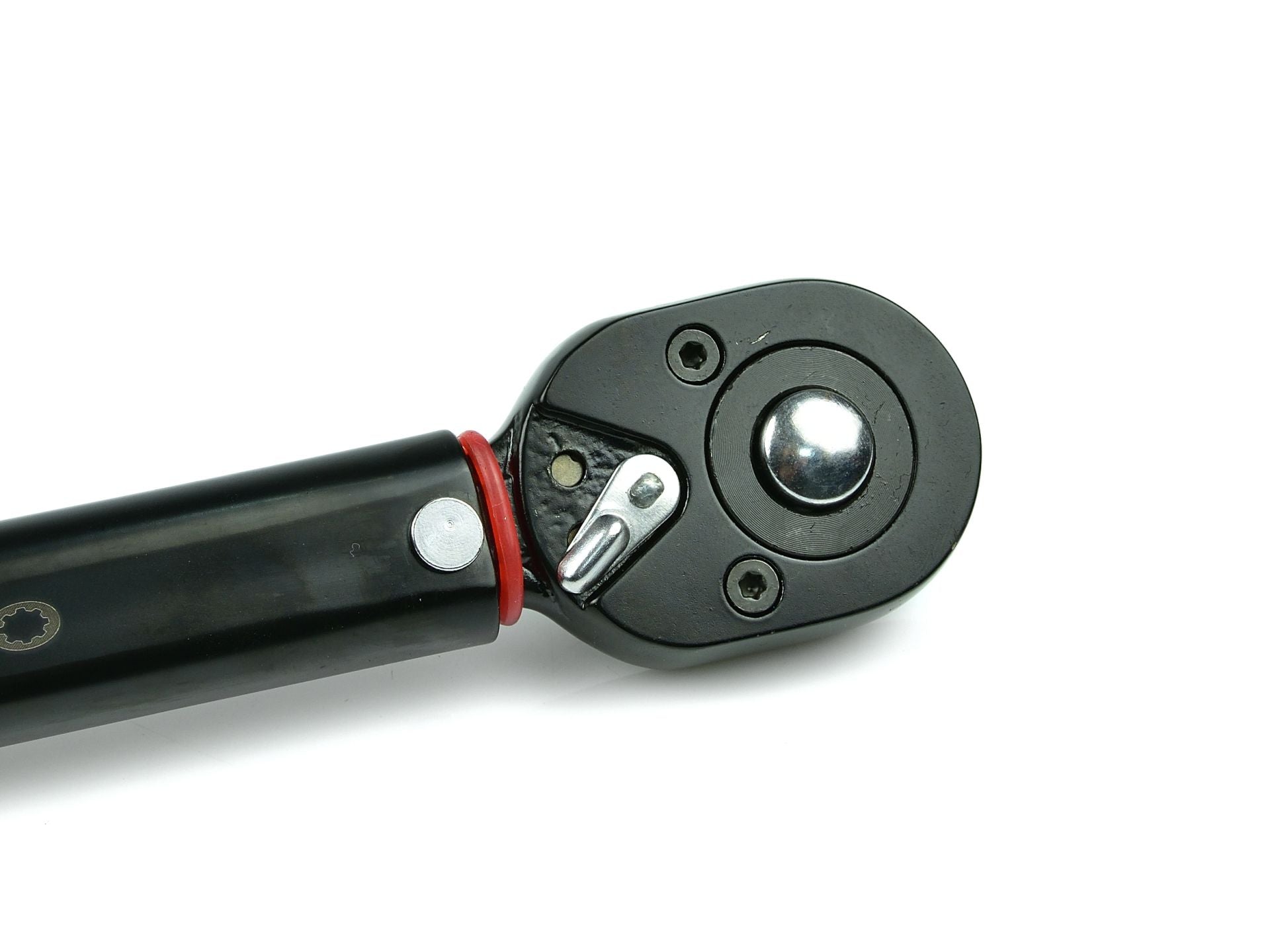 Cheie dinamometrica 1/2 28-210NM cu set tubulare cu protectie pentru jante aliaj