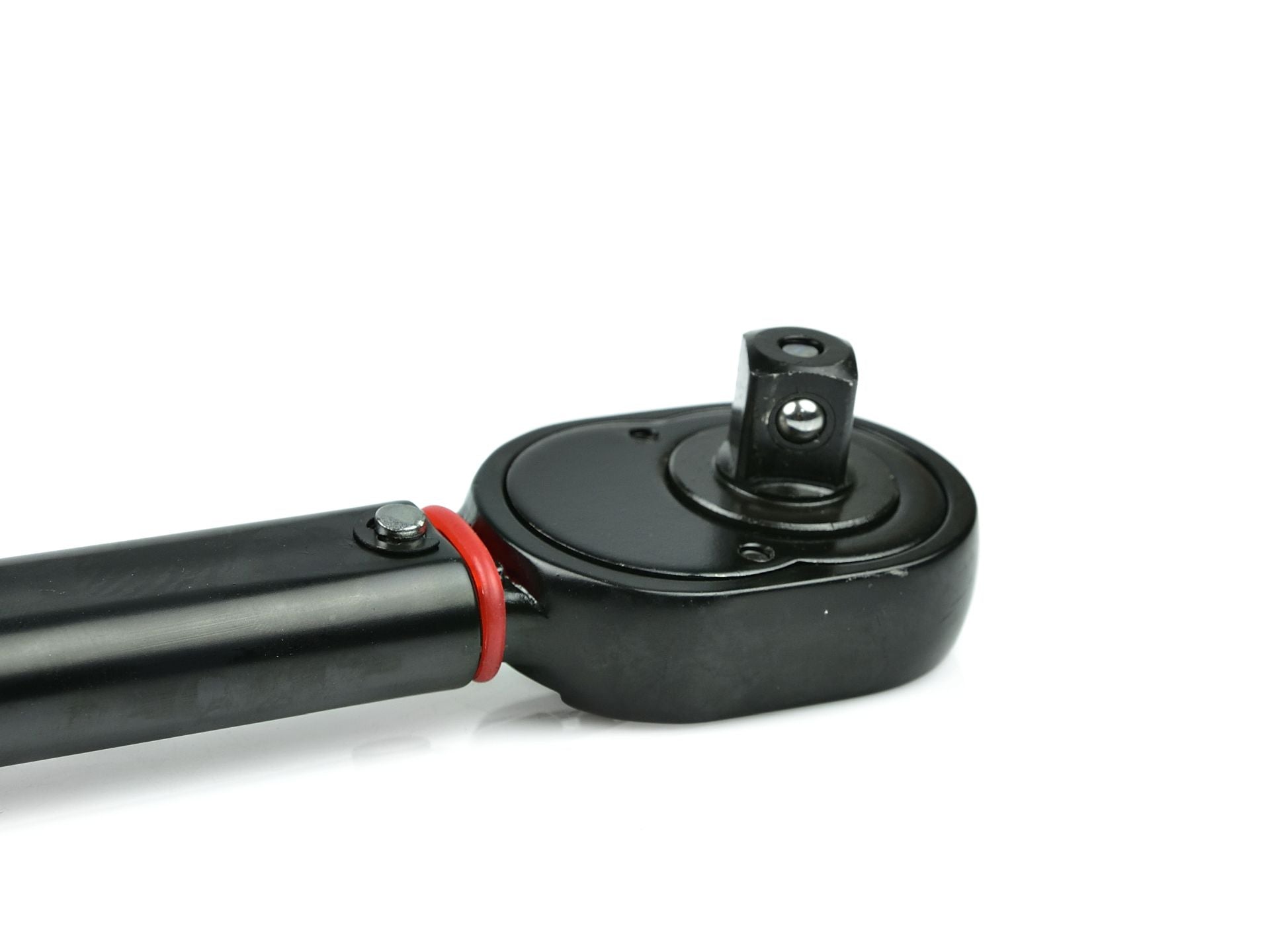 Cheie dinamometrica 1/2 28-210NM cu set tubulare cu protectie pentru jante aliaj