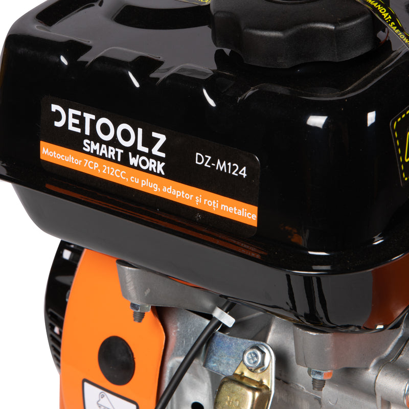 MOTOCULTOR BENZINA 7CP 212CC 3 VITEZE CU PLUG, ADATOR SI ROTI METALICE DETOOLZ