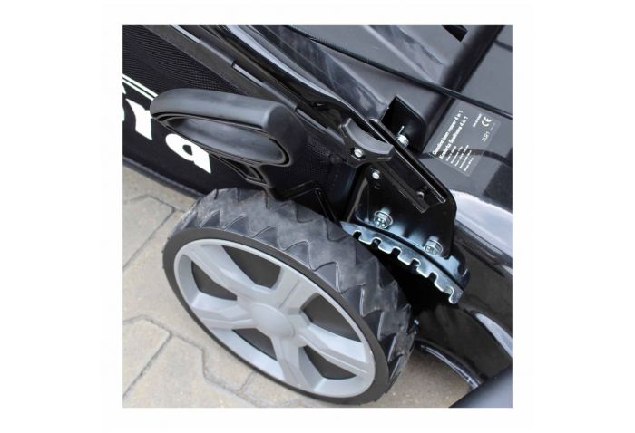 MASINA DE TUNS IARBA GAZON PE BENZINA 3.2KW 48CM SATRA