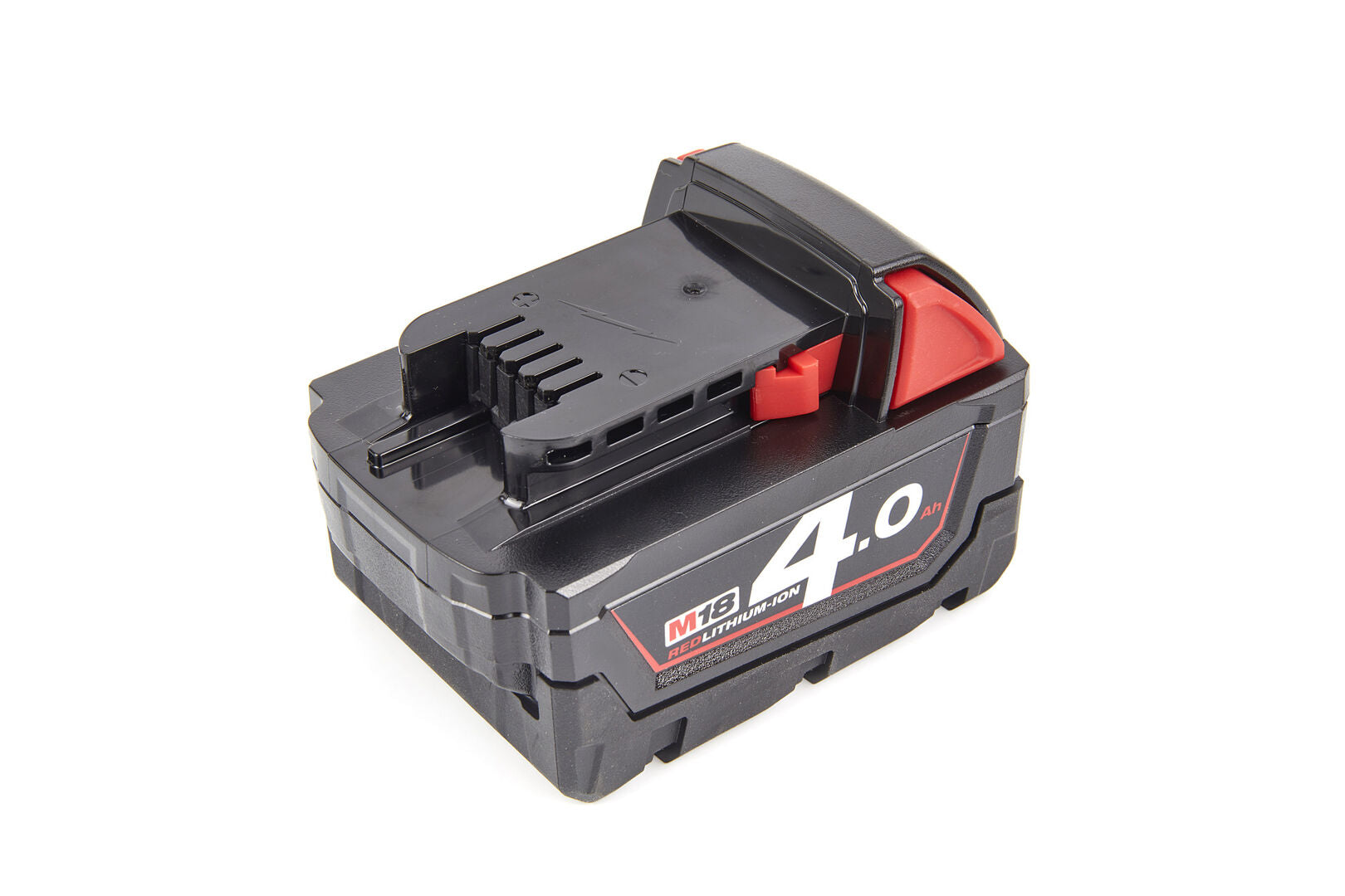 MASINA DE GAURIT SI INSURUBAT 82NM CU 2 ACUMULATORI 18V 4.0AH MILWAUKEE